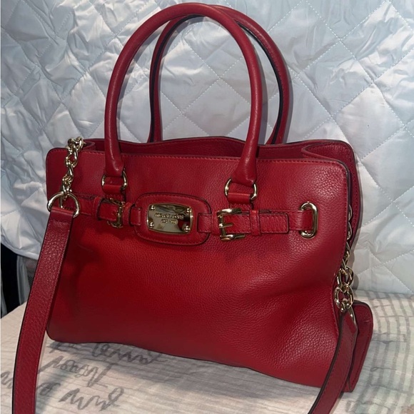 Red leather Michael Kors purse with crossbody strap - Picture 4 of 6